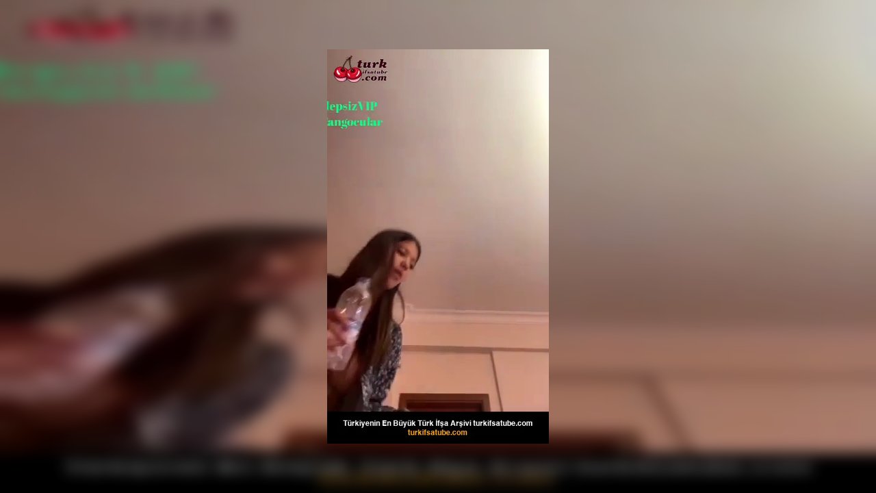 Yıldız Demir Porno Genç kız canlı yayında 40 dakka sikildi - Video İzle.mp4