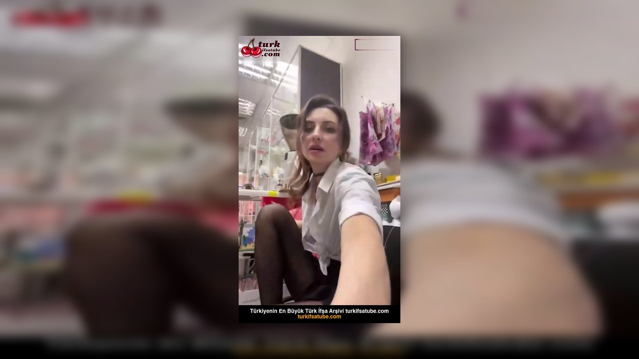 Bigo Alena ifşa Vitrini düzmeye çıkıp etek altı görüntü verdi - Video İzle