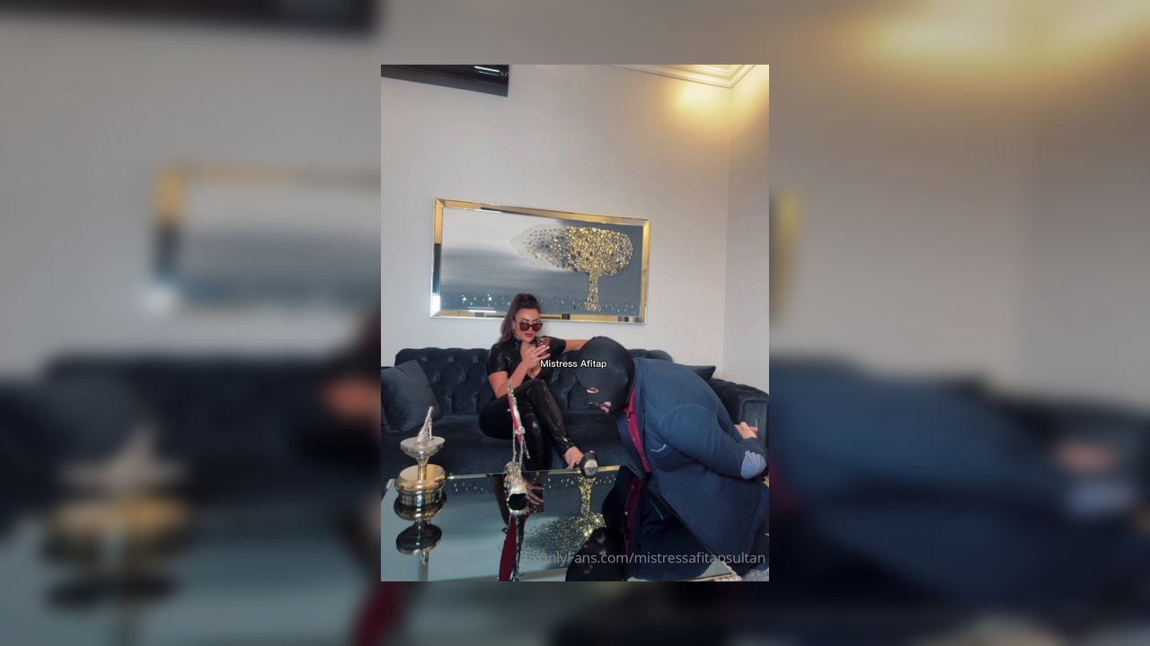 Look at the mirror - Video İzle