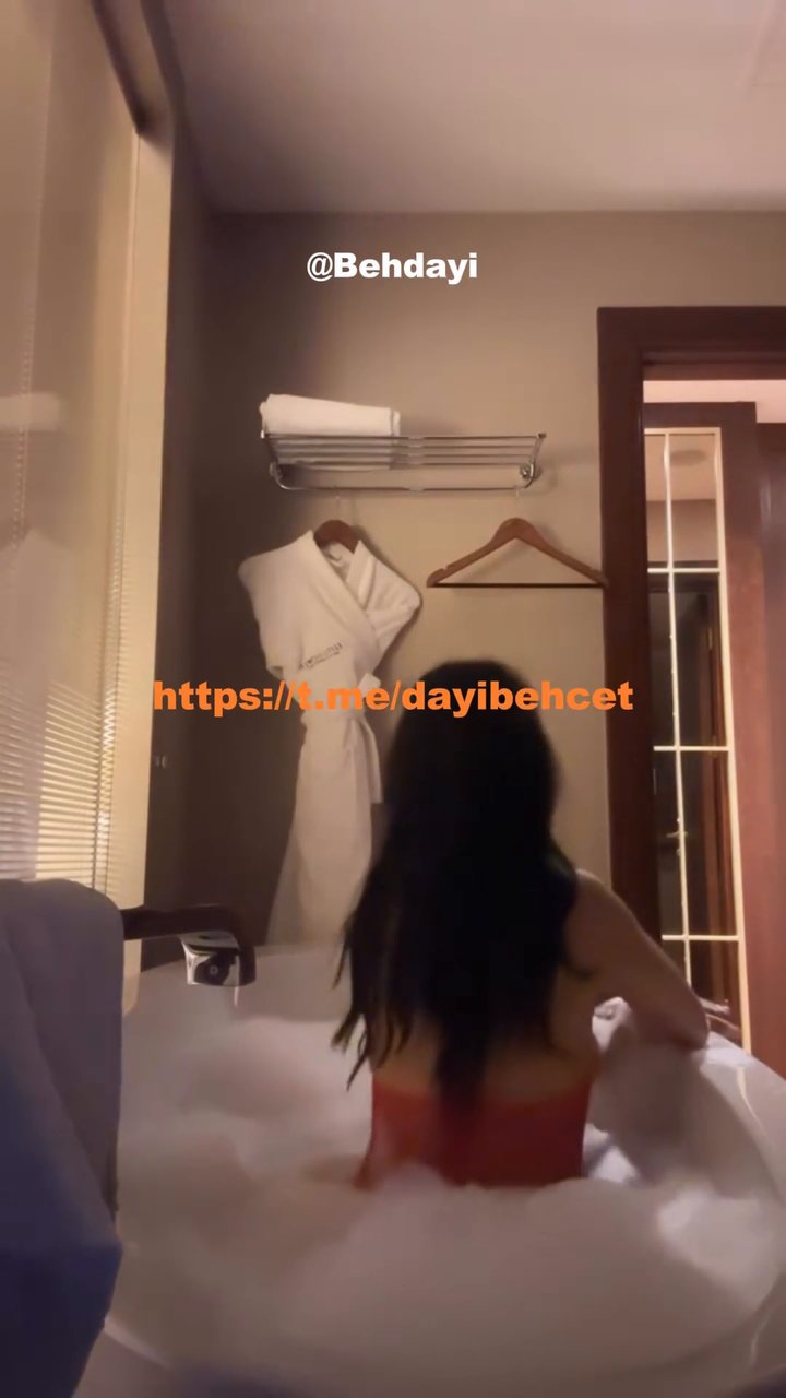 Melek Özçağan OF ve instagram ifşa videoları part 9 - Video İzle