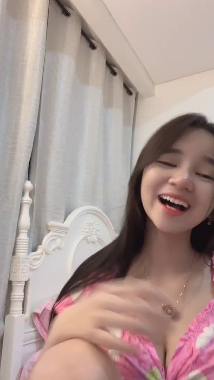 mCU1YPKpY-c31xemh57igy.mp4