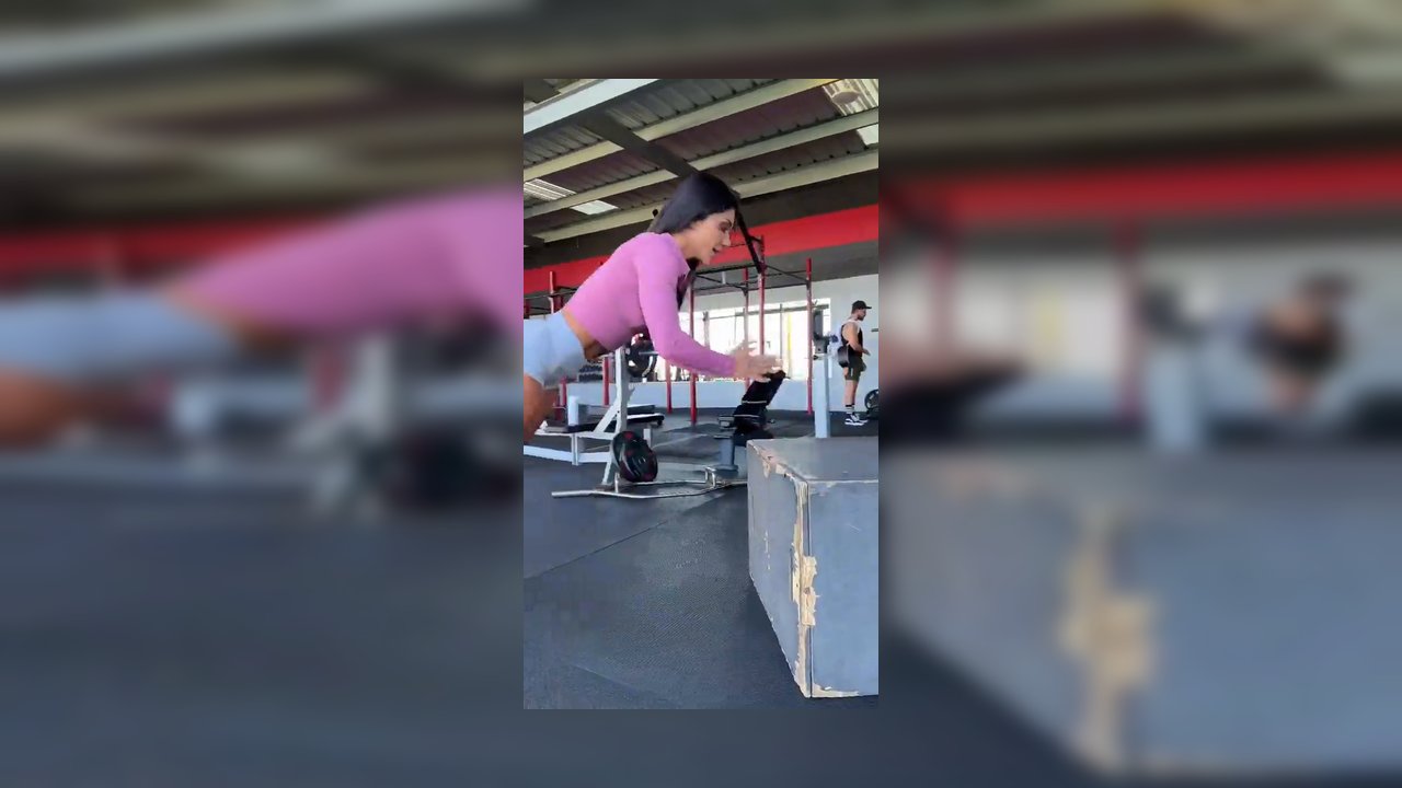 Deniz Saypınar Onlyfans Videoları Part 12 - Video İzle.mp4