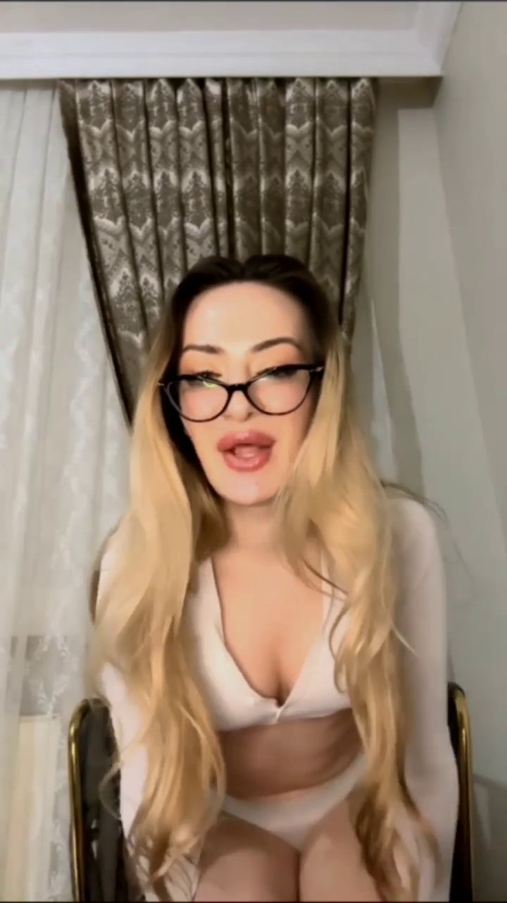 Öznur güven tango ve superlive ifşa videoları part 152 - Video İzle