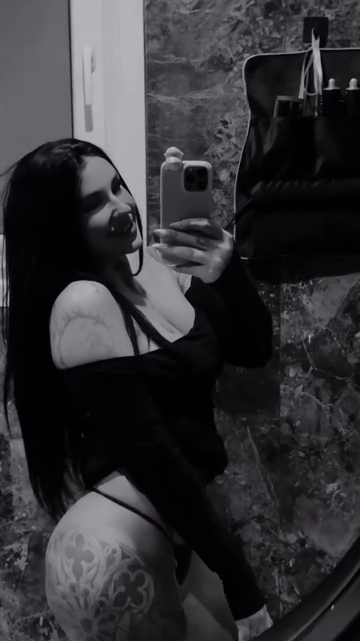 Hilal Çiçek instagram abonelik içerikleri part 2 - Video İzle