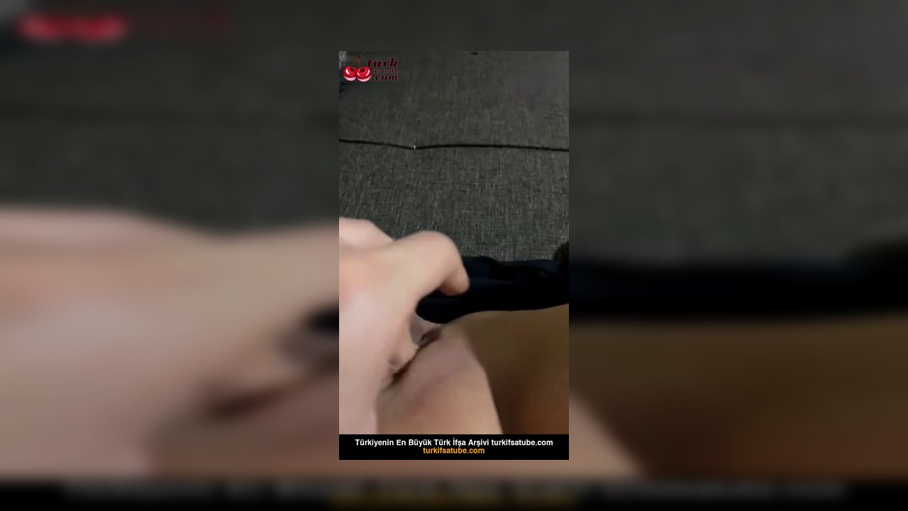 Ceylan Ajans traşlı amını koltukta parmakladı - Video İzle