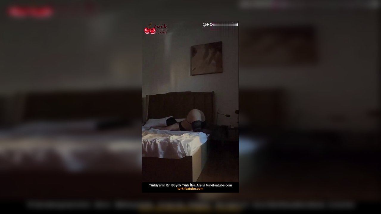 Meltem Bakır ifşa Topuklularla sexy vücudunu sergiledi - Video İzle