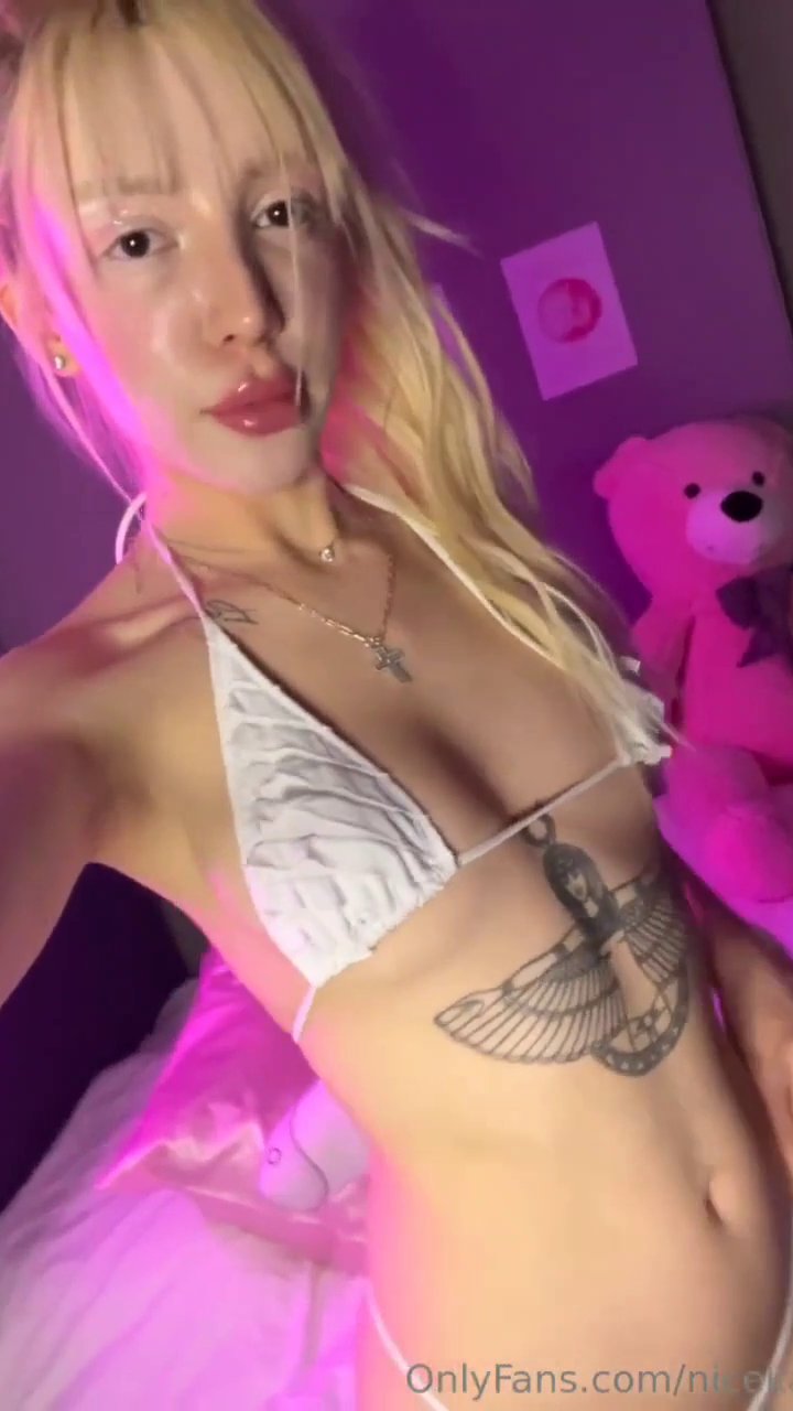 nicekaroliny (icesinem - nicekaroliny - godgirll- icesinem1) Onlyfans Videoları Part 62 - Video İzle