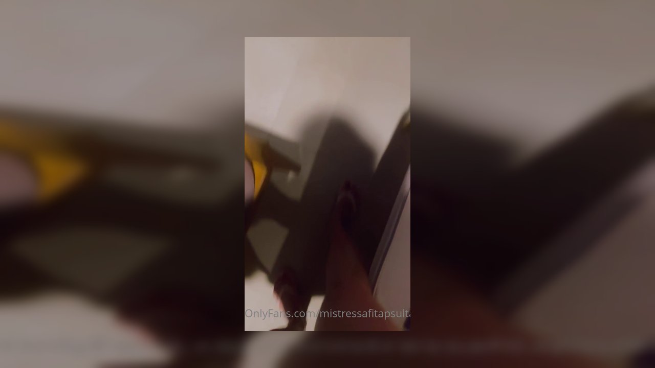 Tam yalamalık ayaklar - Video İzle.mp4
