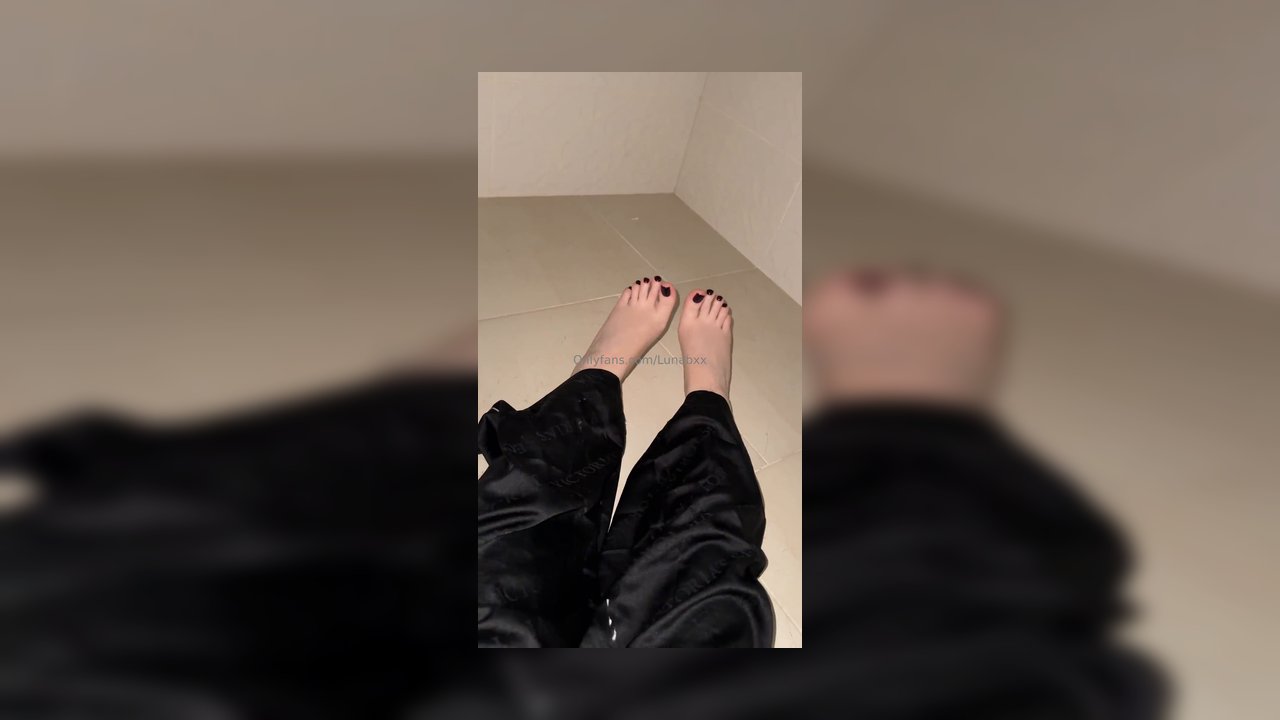 Luna Bognya'nın yeni açtığı onlyfans kanalından videolar part 3 - Video İzle