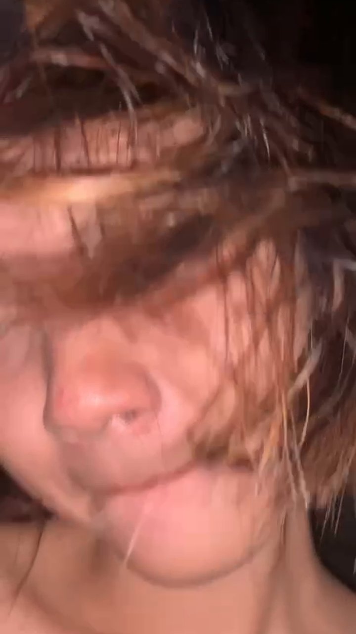 wFsYxUKhPA-jabpnMhxq3.mp4