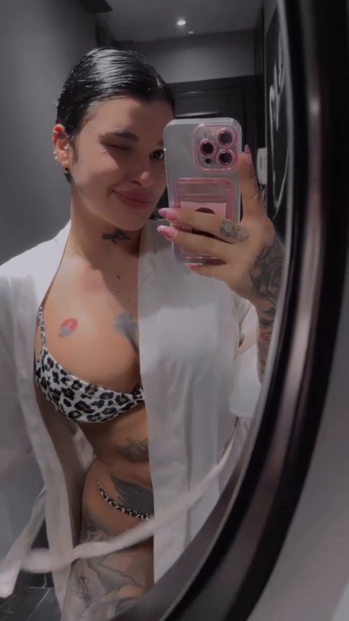 Hilal Çiçek instagram abonelik içerikleri part 7 - Video İzle