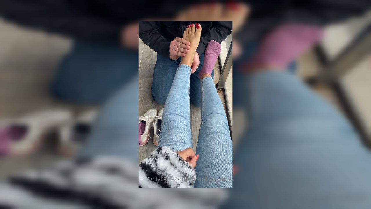 He became a footstool for me while sniffing my sneakers and sweaty socks - Video İzle.mp4