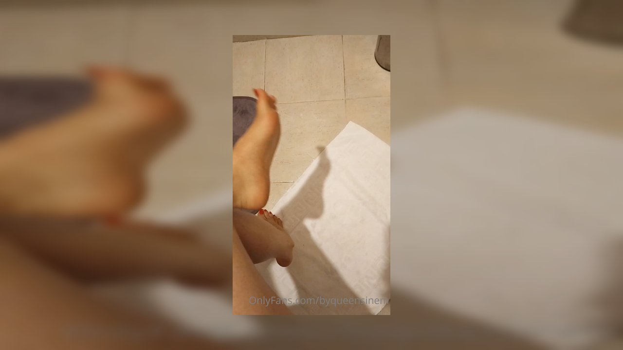 Foot Cleaning - Video İzle.mp4