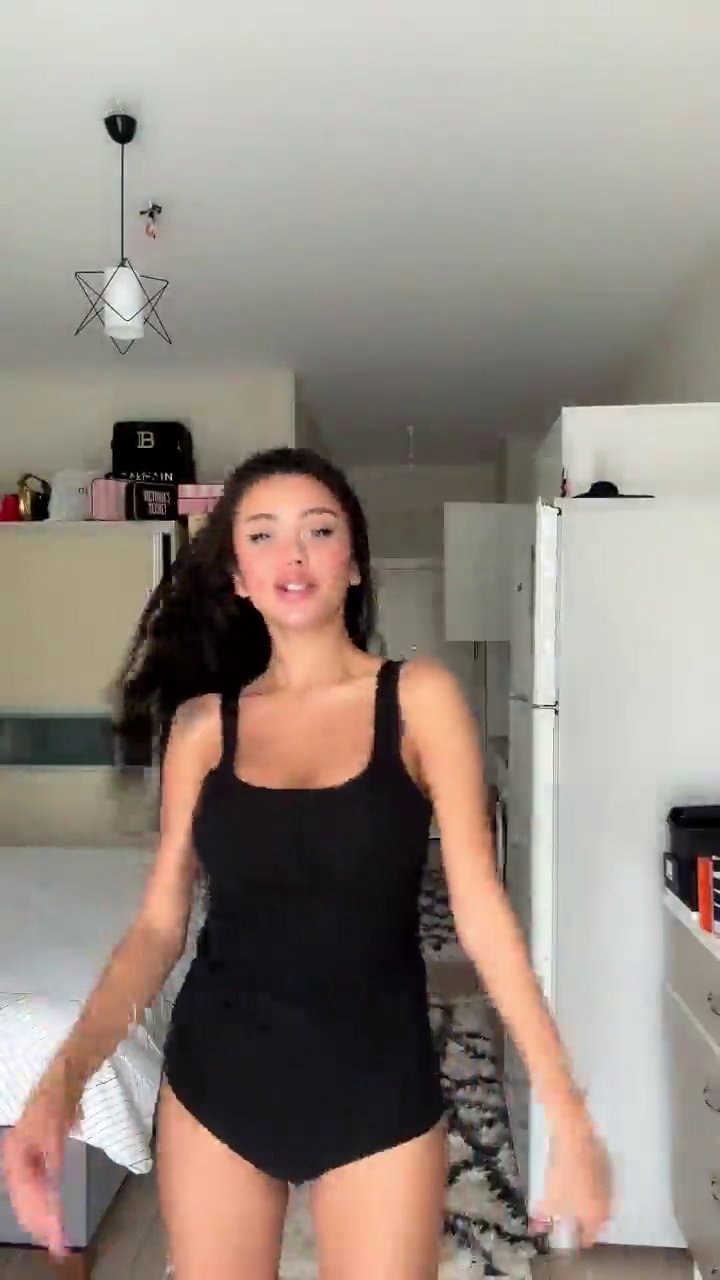 Ada Kumsal Tango Live ifşa videoları part 34 - Video İzle