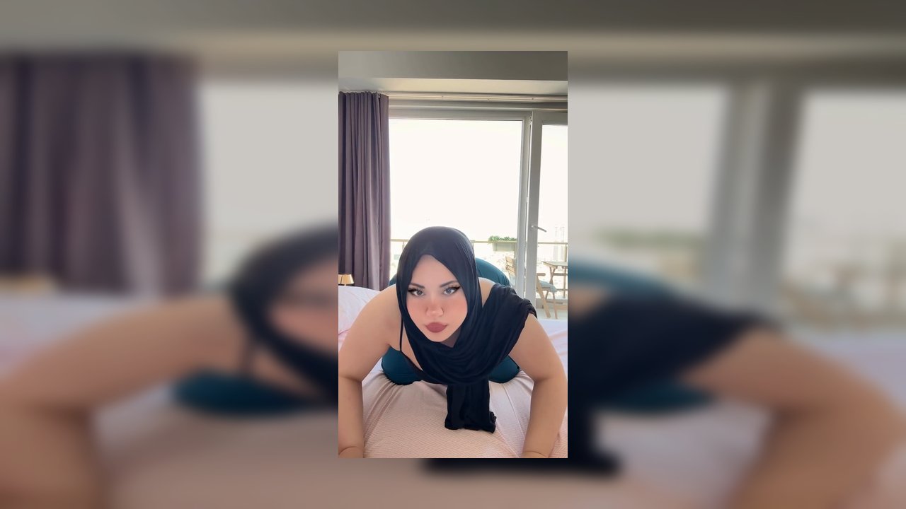 Hazal Kılınç Başörtülü Kaşarın Onlyfans videoları 19.06.2025 part 1 - Video İzle.mp4