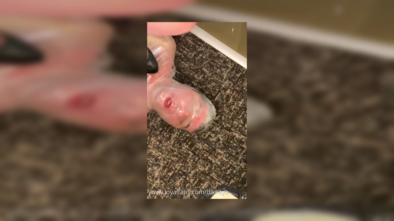 Kendini bir şey zannedenler bana gelir paspas olur - Video İzle