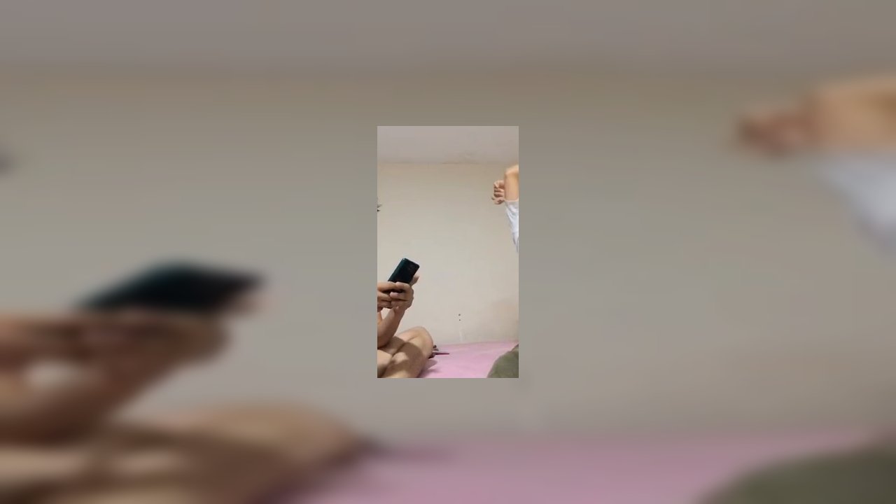 ÜNİVERSİTELİ SEVGİLİLER ESRA VE MERT ÇİFTİNİN SCOPE YAYINI KIZ ÇOK AZGIN 10 DK - Türk İfşa Life 29 - Türk İfşa Life Porno İzle video