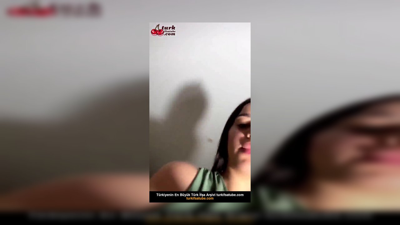 Gamze ifşa Boya posa endama bakın - Video İzle