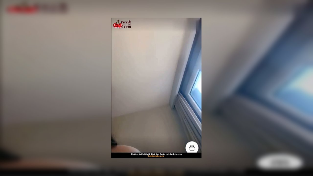 Mercedes Sena ifşa Çırılçıplak videosunu seyret