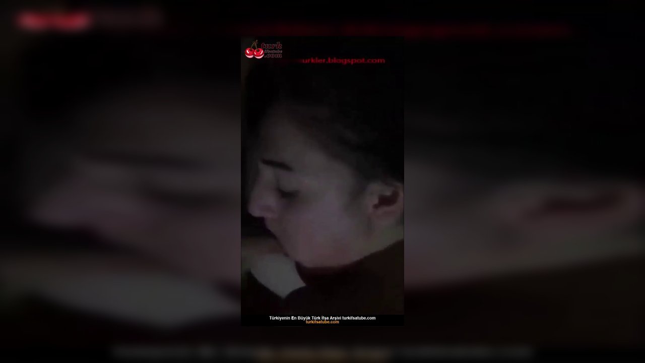 Sözlüsüne sakso çektiriyor