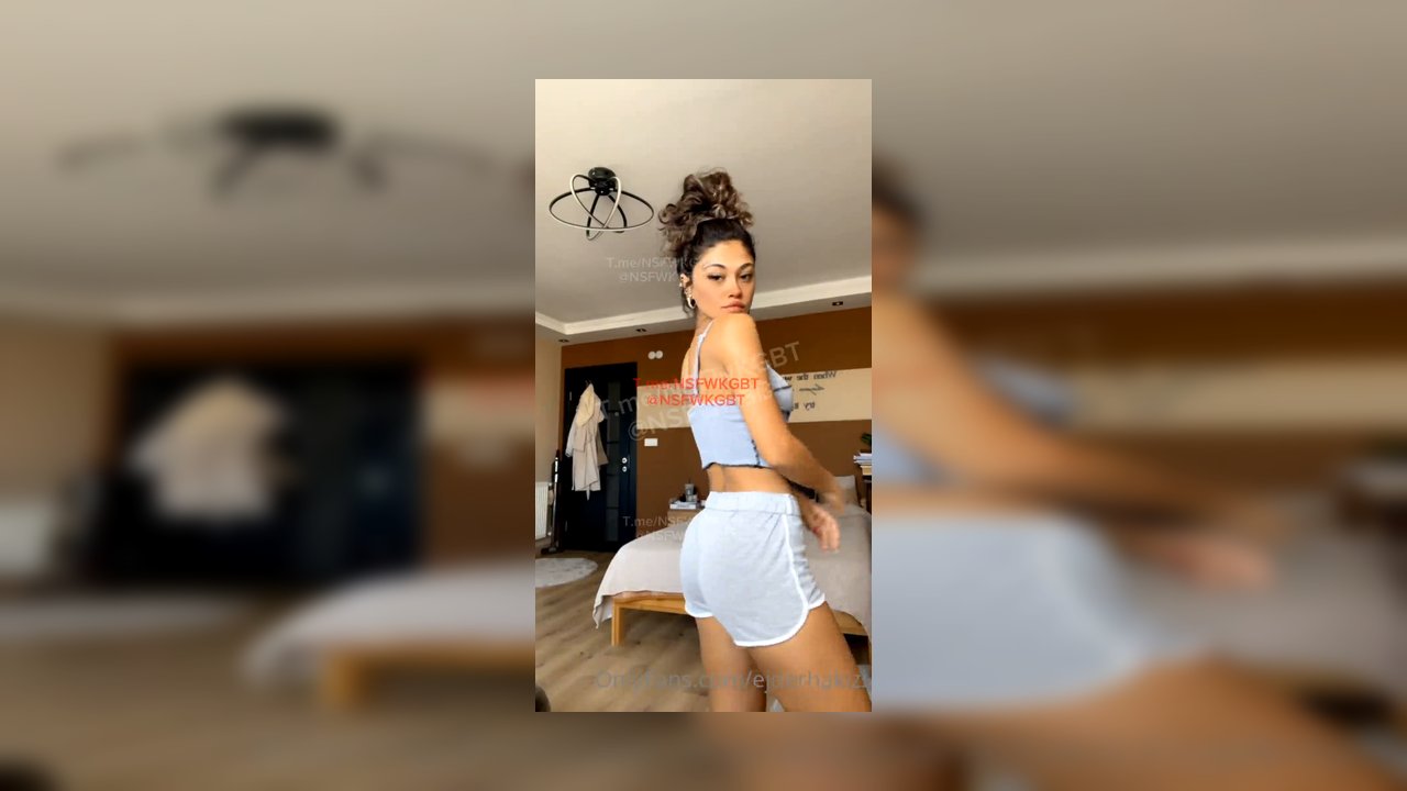 Ejderha Kızı Onlyfans 450$ değerinde ppv videoları part 10 - Video İzle