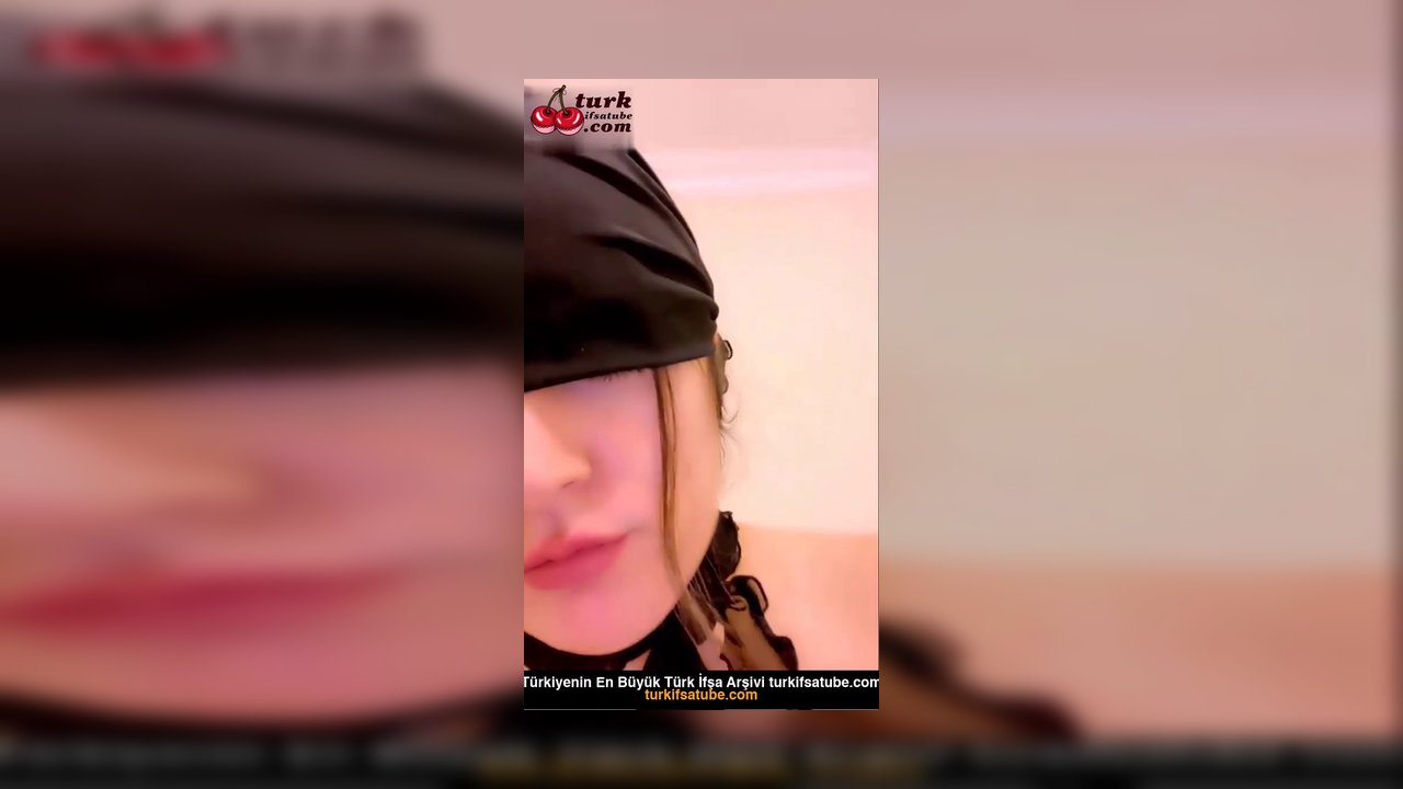 Türbanlı ifşa Mahrem yerlerini sergiliyor