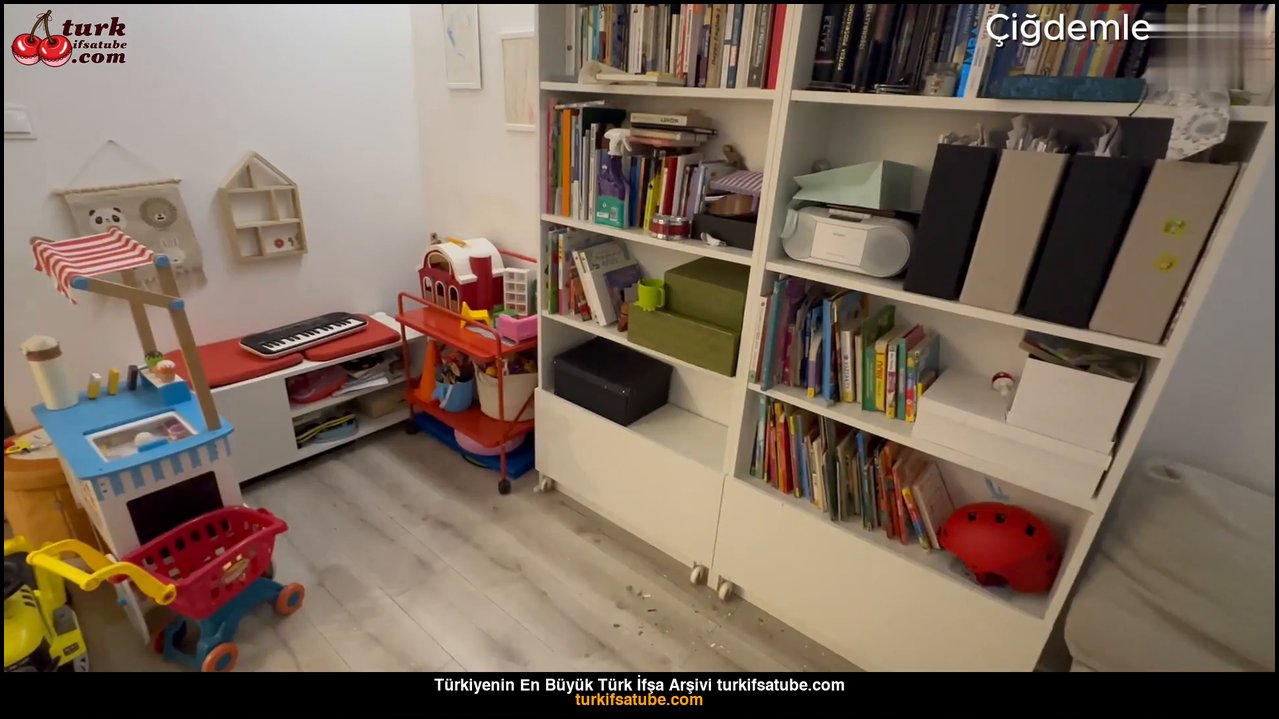 Çiğdemle Hayat 'ın çok özel 150$ değerinde cigdemlehayat.com da sattığı videolar part 5 - Video İzle