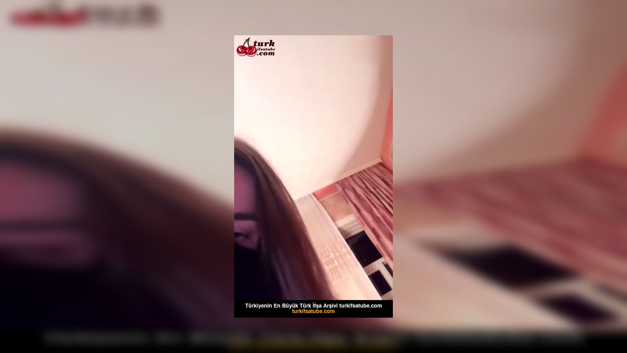 Ahu Alev ifşa Yakın çekim amcık izle sesini dinle - Video İzle.mp4