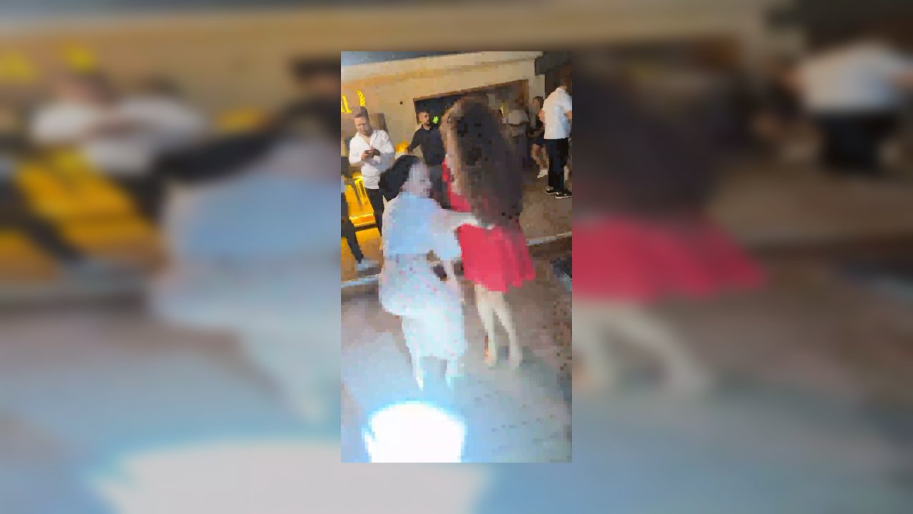 Esra Rabia Ünal Premium İfşa Videolar Part 21 - Video İzle