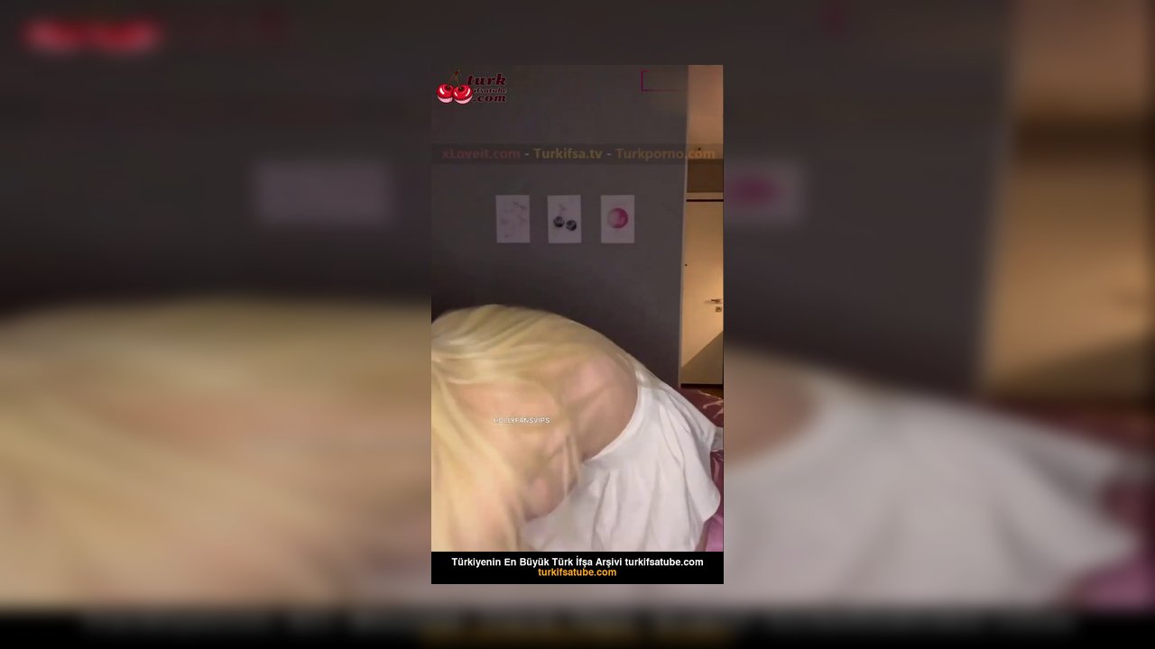 Nicekaroliny ifşa Amını götünü slikonlu memelerini sergiledi - Video İzle