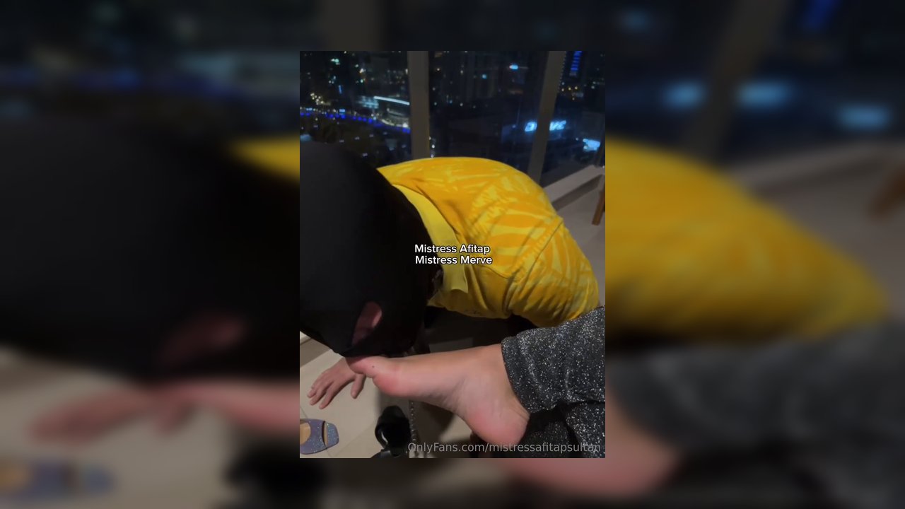 Foot worship 3 - Video İzle.mp4