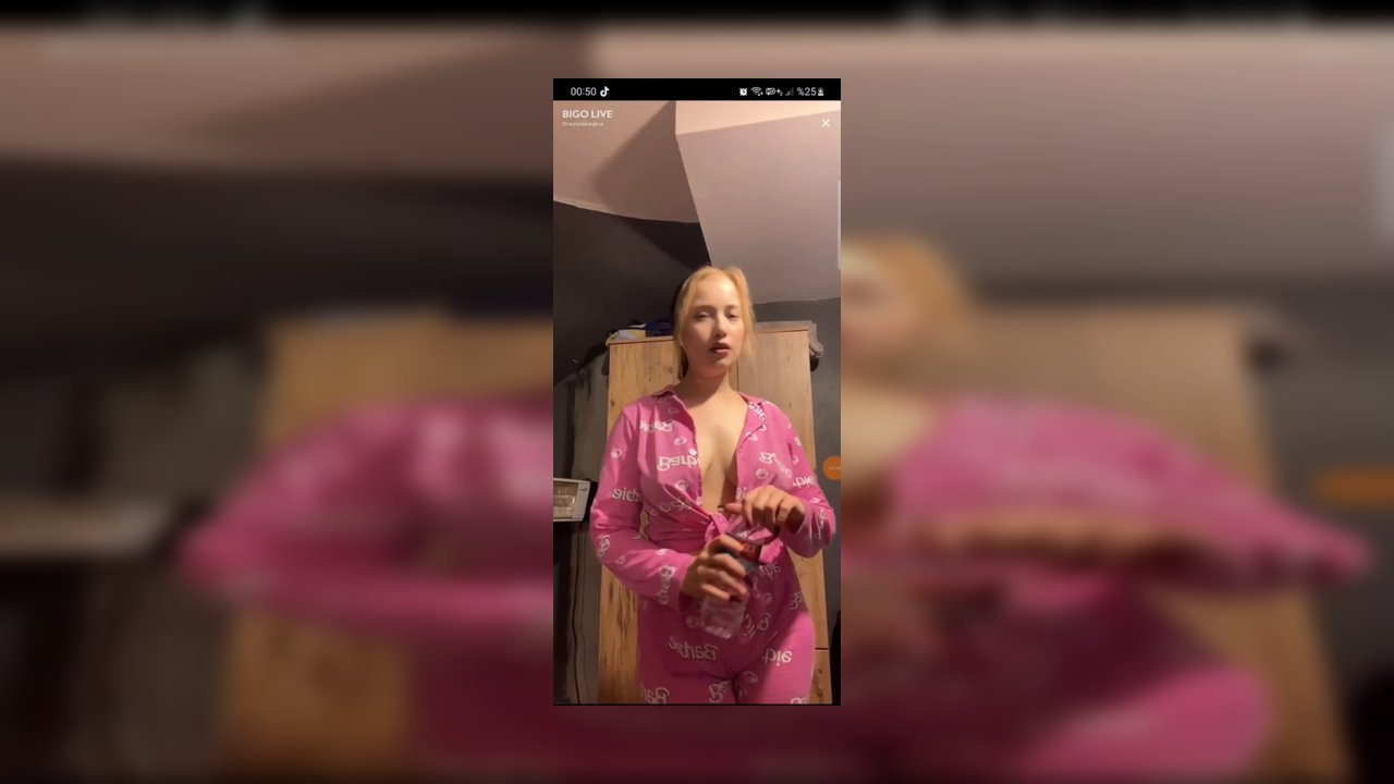 Ecrin Dilek Gökçe Karışık ifşa videoları part 94 - Video İzle