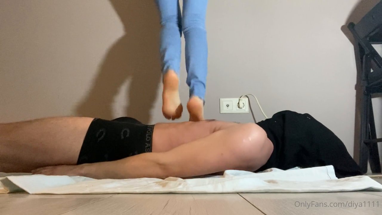 Uzanıp ne olacağını bekle 1 - Video İzle