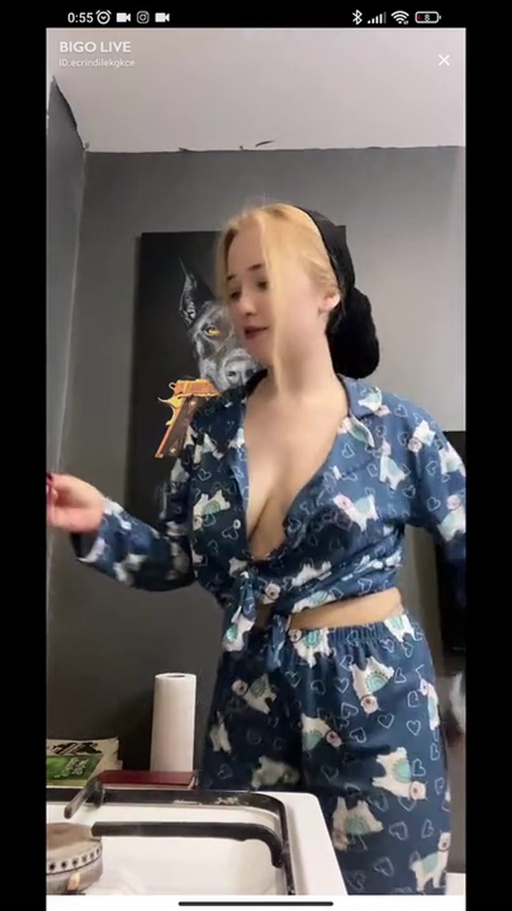 Ecrin Dilek Gökçe Karışık ifşa videoları part 70 - Video İzle