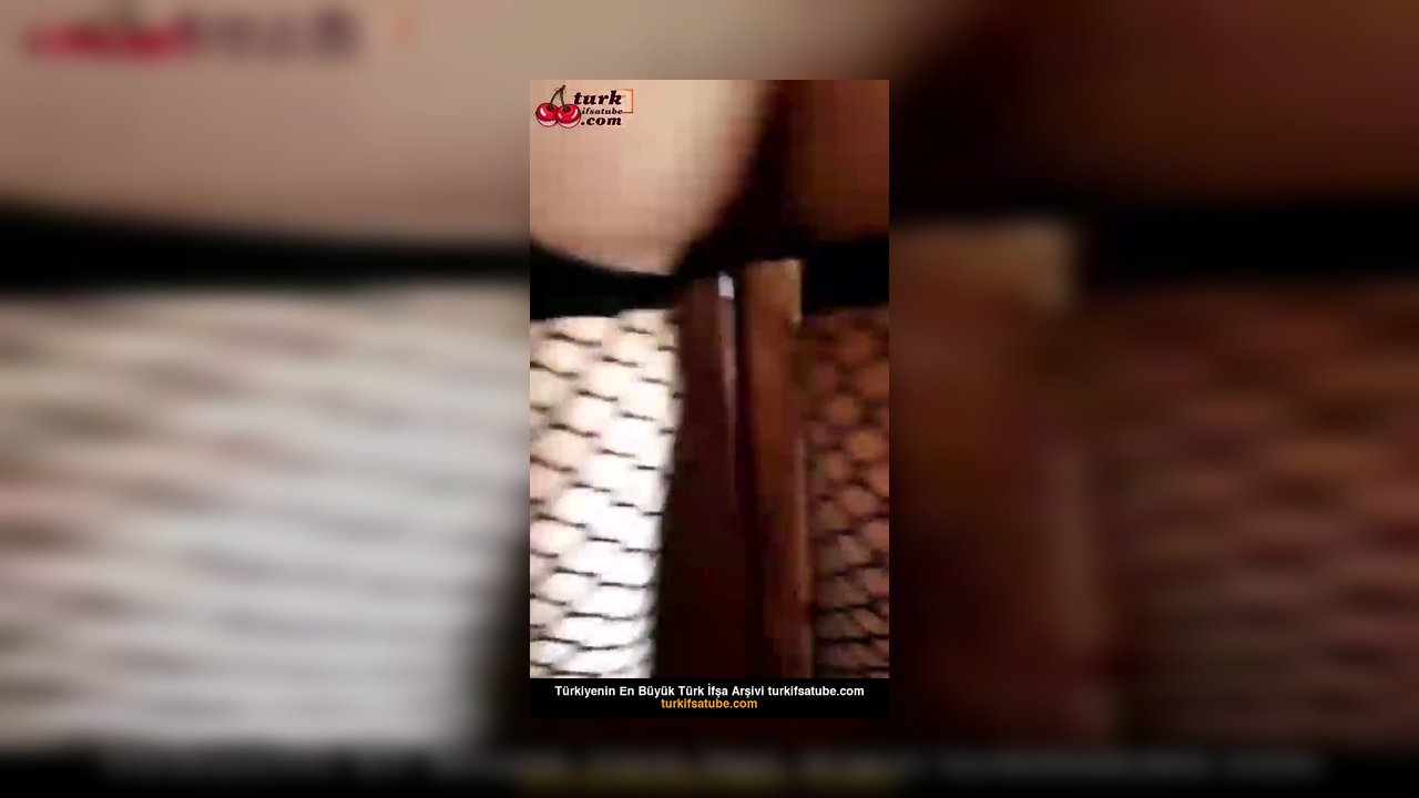 Türk Porno Kızı Çatının direğine bağlayıp ağzına verdi - Video İzle