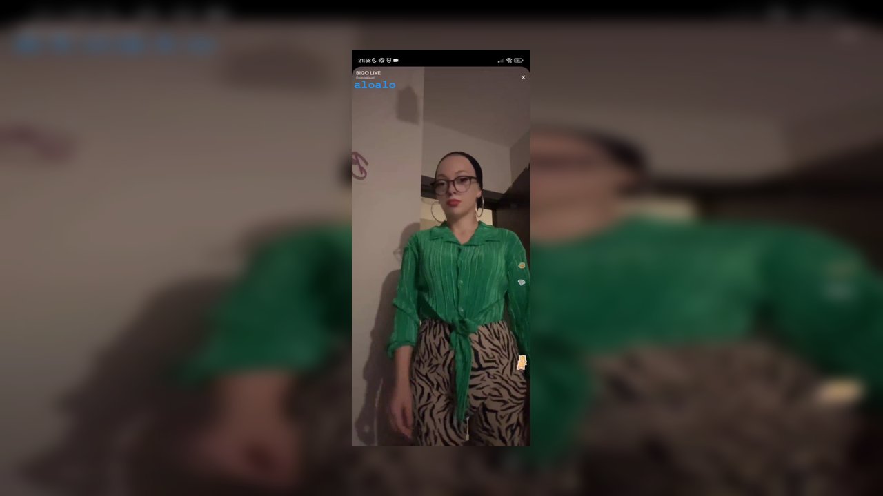 Esra Rabia Ünal Bigo ifşa videoları part 4 - Video İzle