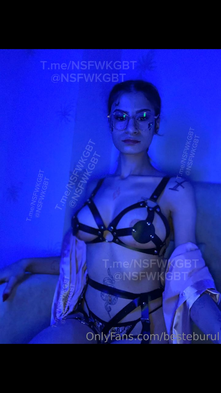 Beste Burul Arşiv tango ve onlyfans ifşa videoları part 47 - Video İzle