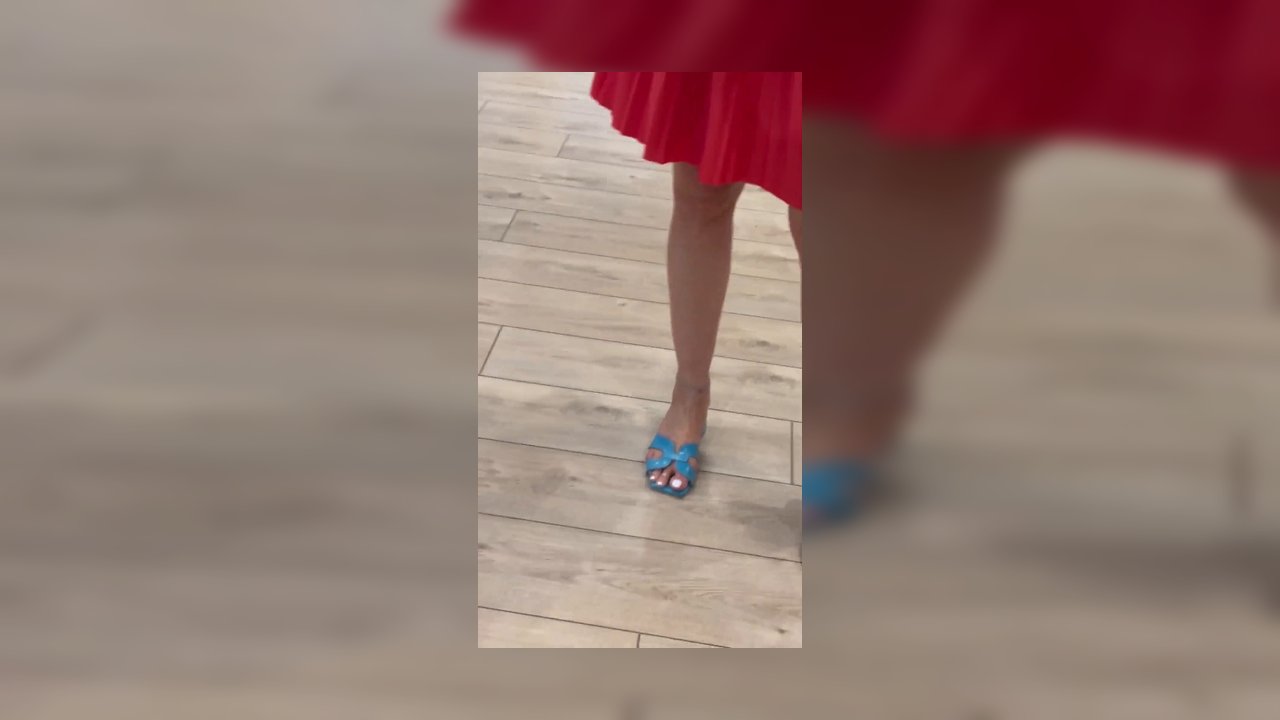 Galiba yakında tekrar bir ayakkabı alışverişine çıkmalıyım.. - Video İzle