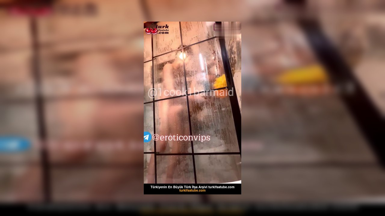 Duşta Sex 1cook1barmaid Sıcak suyun altında vuruştu - Video İzle.mp4