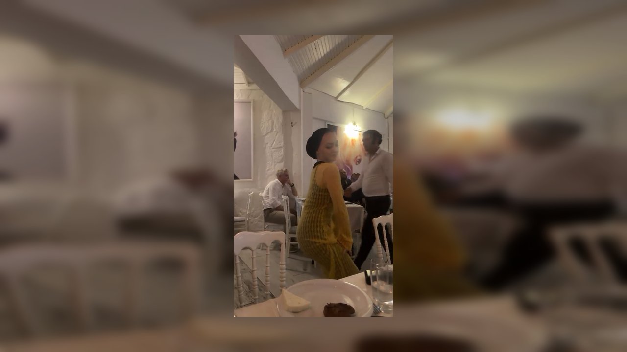 Esra Rabia Ünal Premium İfşa Videolar Part 72 - Video İzle