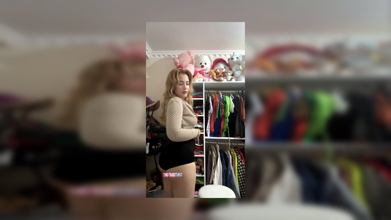Ecrin Dilek Gökçe Karışık ifşa videoları part 2 - Video İzle