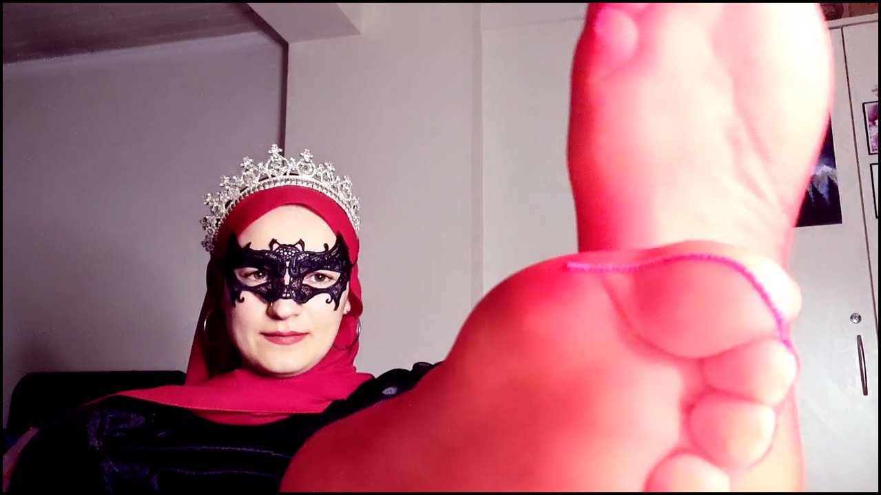 Sahibe öğretmenini dinle - Video İzle