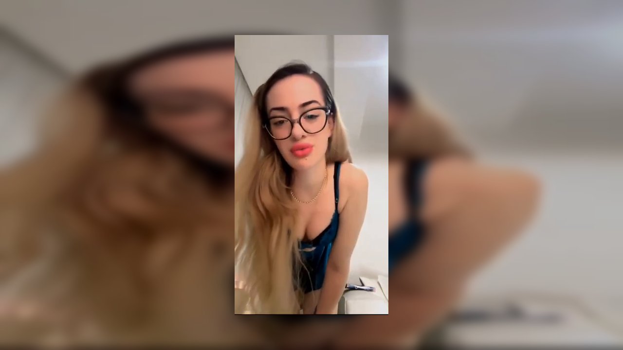 Öznur güven tango ve superlive ifşa videoları part 39 - Video İzle