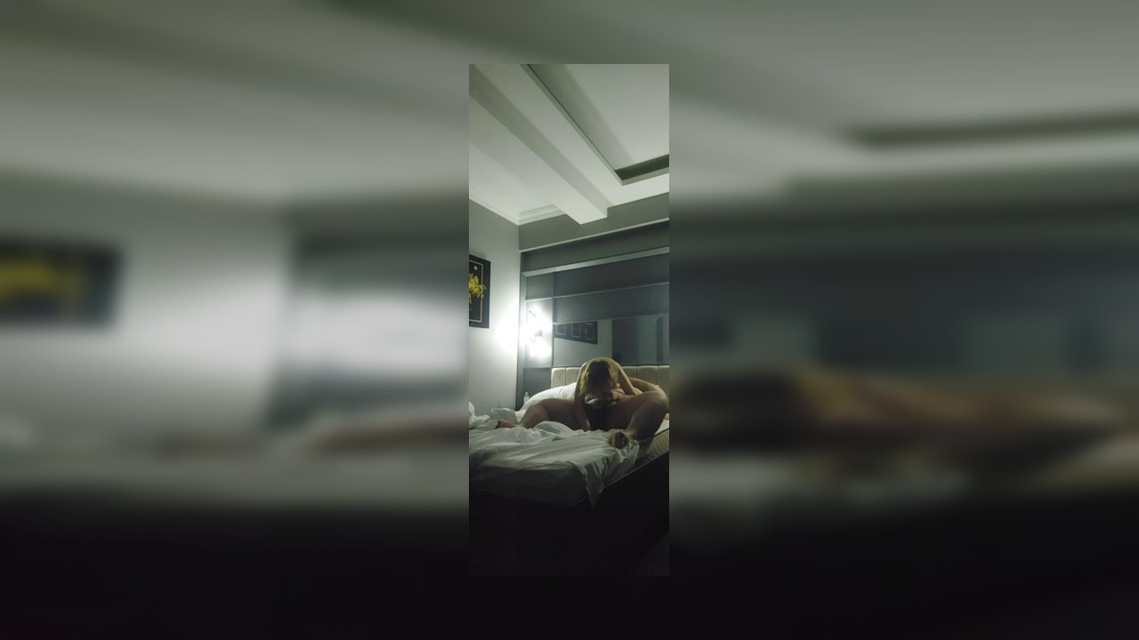 Türk kızlarının Amatör sex ve Sakso ifşaları part 6 - Video İzle