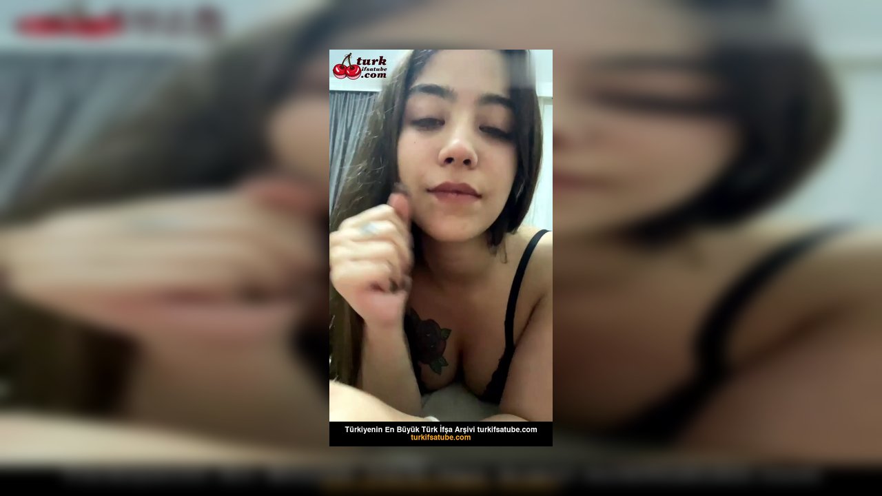 Yıldız Demir ifşa Moda girip sexy vücudunu sergiledi - Video İzle.mp4