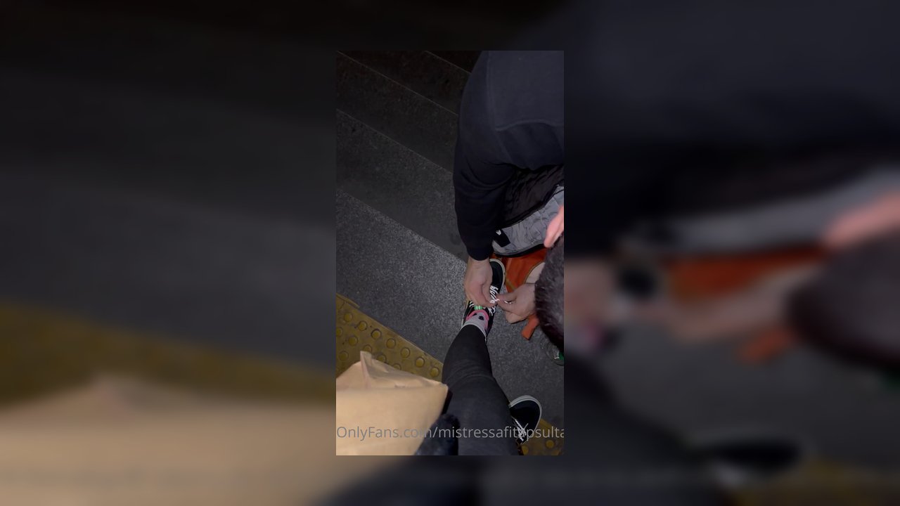 Some of my daily life routine wiz my own slave - Video İzle