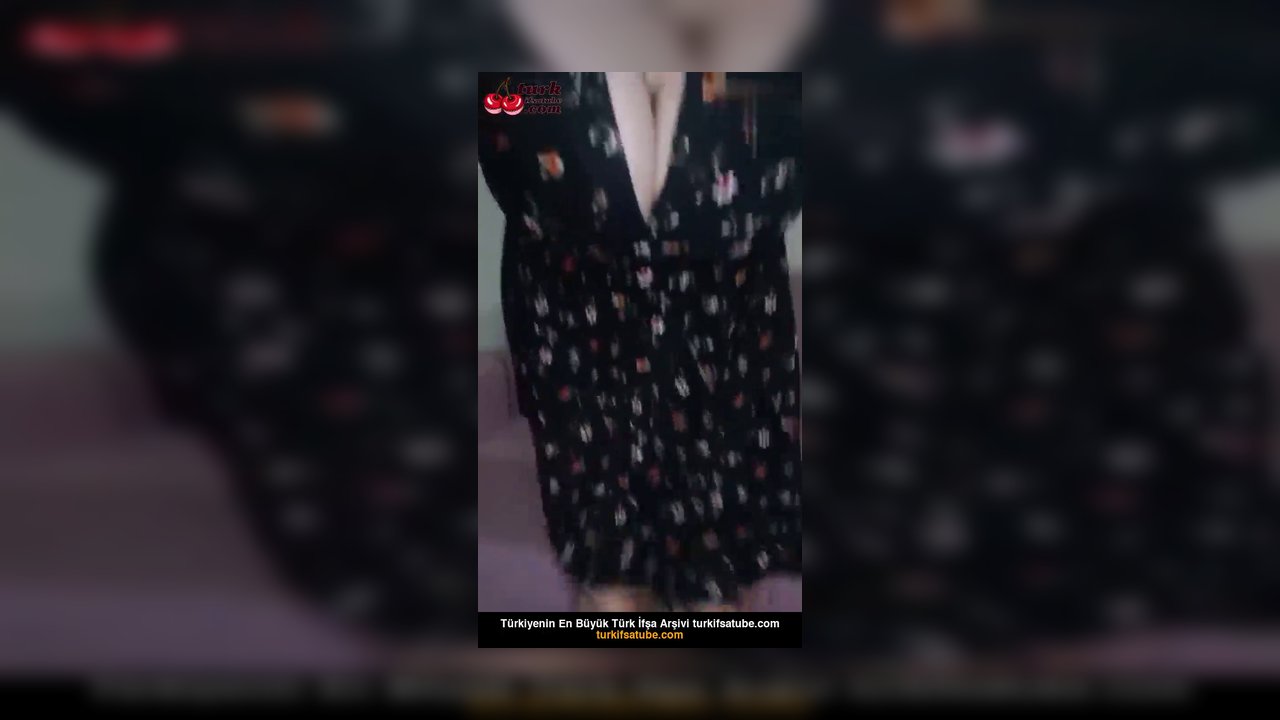 Gözlüklü porno Koca memeli büyük götlü hatunu sikti - Video İzle