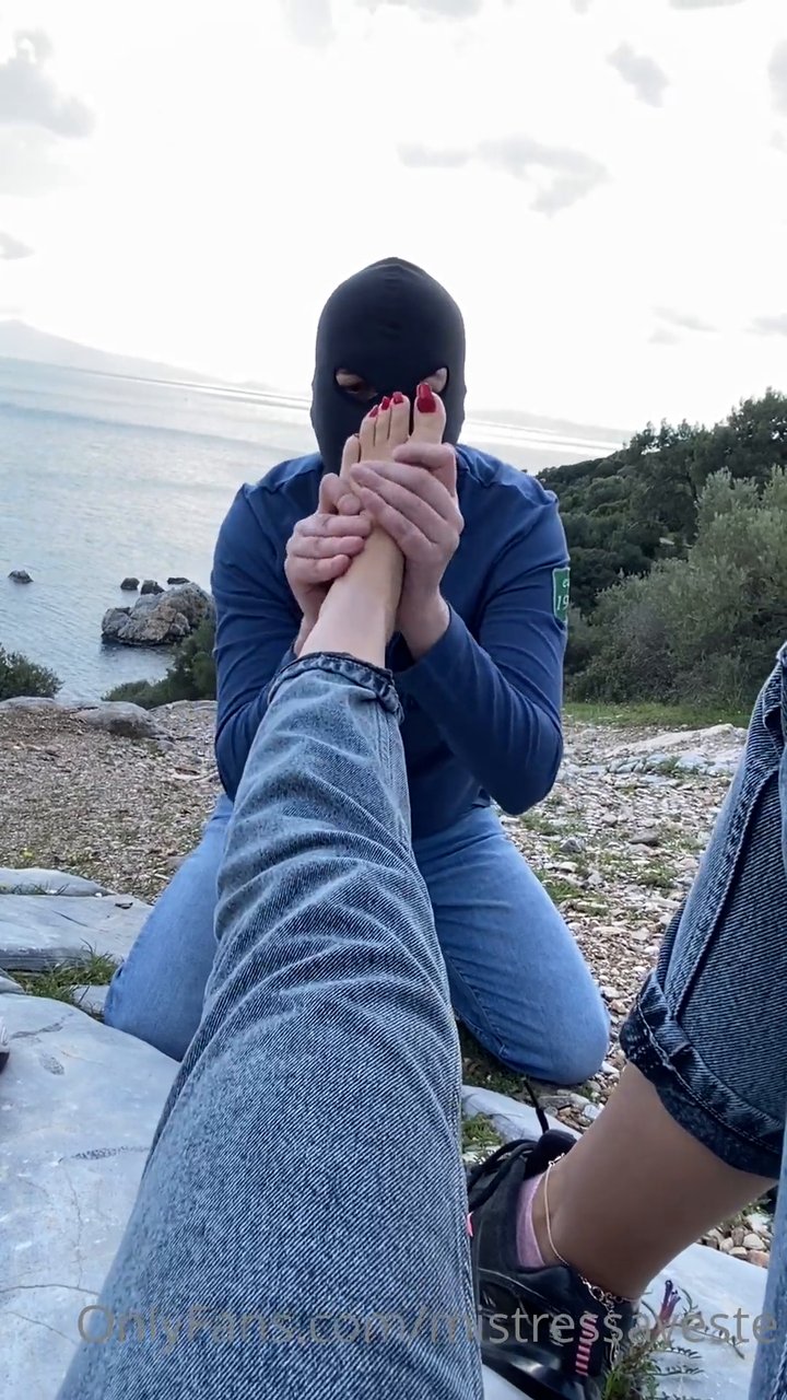 Serve and Submit! - Video İzle