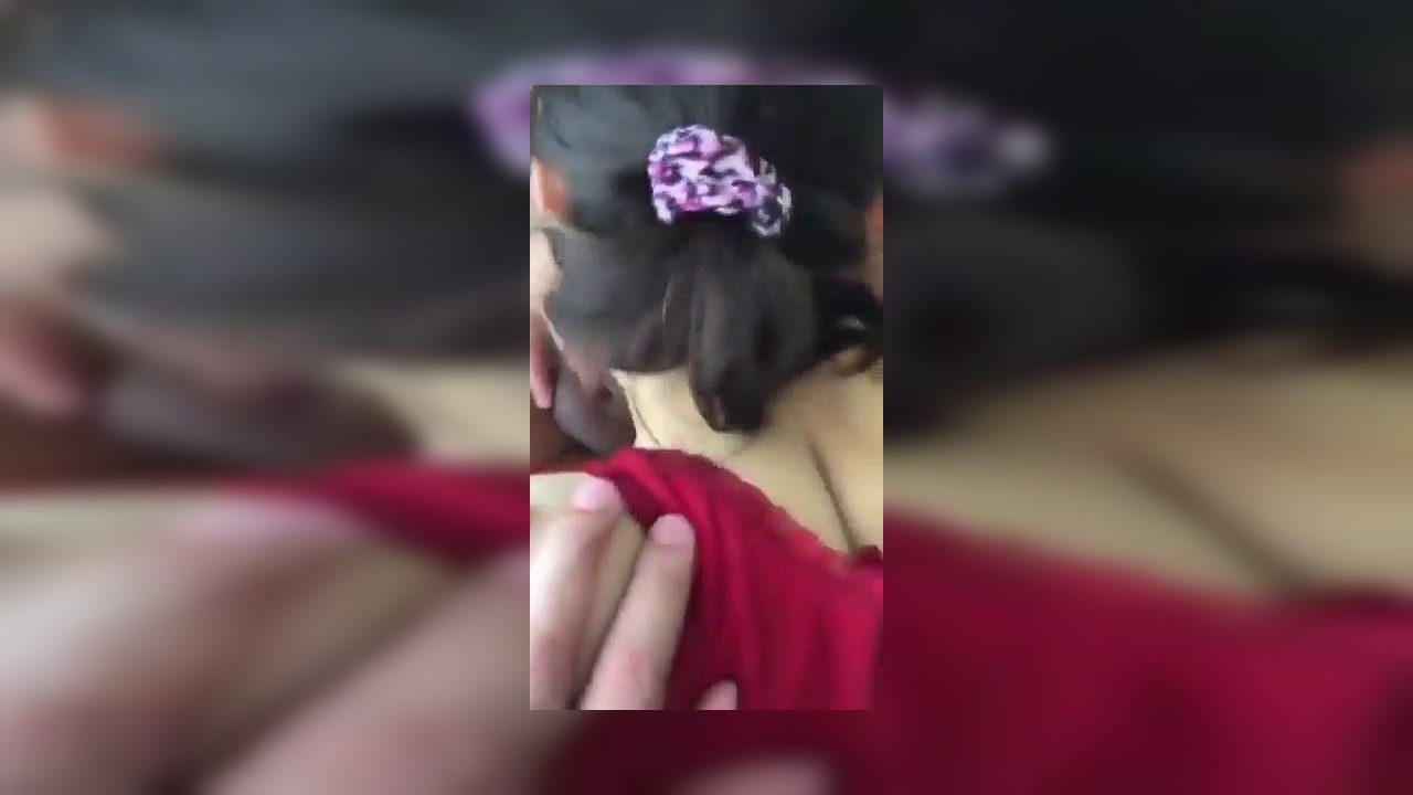 🌟 Karısına Arkadan Vurduruyor Koca Da Ağzına Veriyor - Video İzle