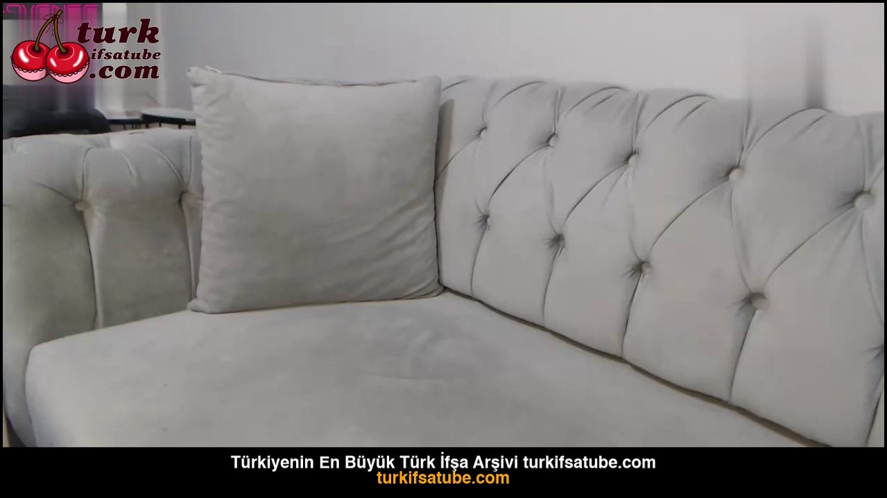 Melis Kaya ifşa Seksi Türbanlıdan nude yayın seyret - Video İzle